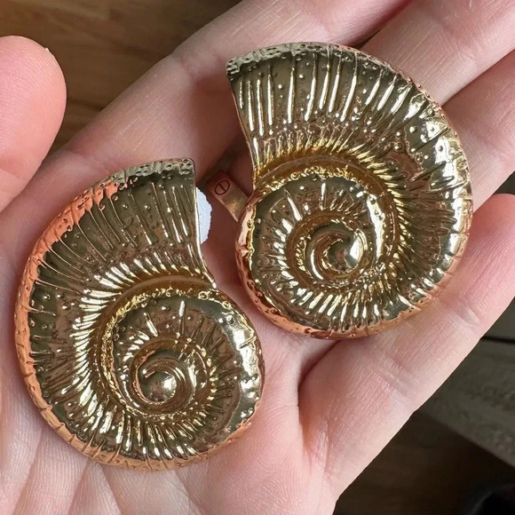 Zara Golden Seashell Earrings - Picture 12 of 17